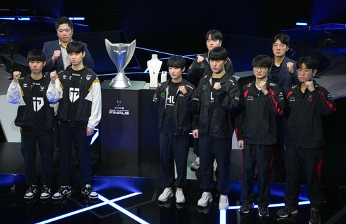 ȭT1, LCK  `ü` ޷ȴ